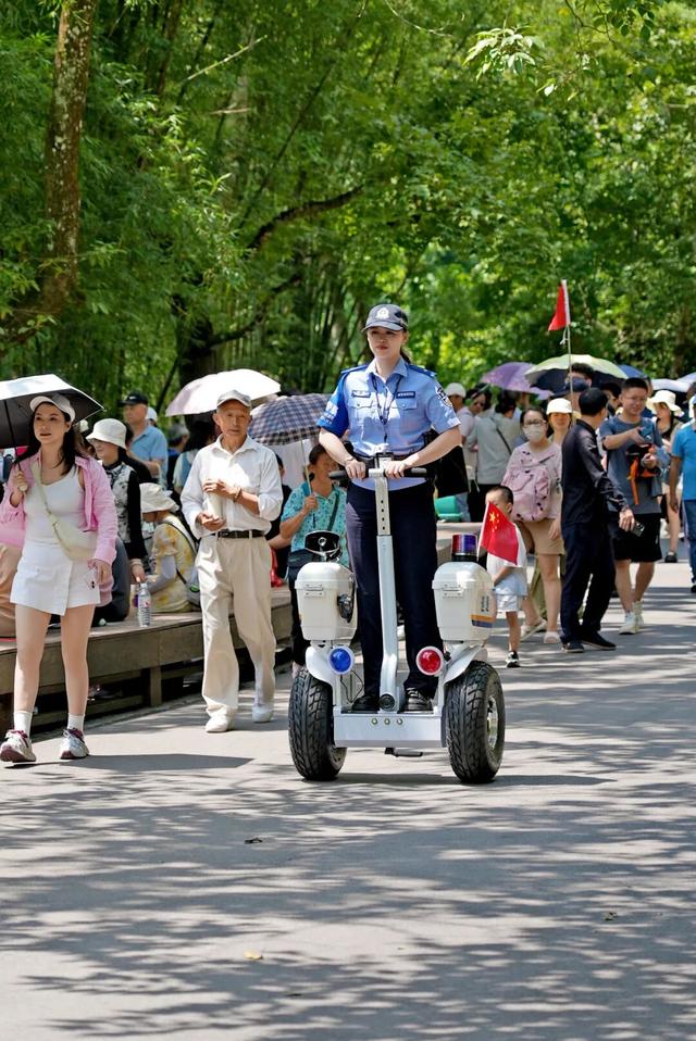 “谢谢你们！保全我贵州之旅的全部美好记忆！”