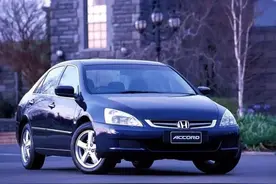 本田雅阁的前世今生之第七代雅阁（2002-2007年）图片