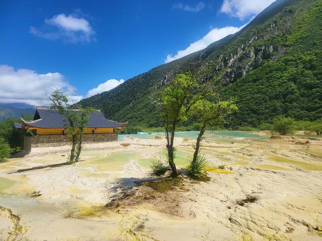 黄龙一日行，偶遇山间好物，沉醉五彩瑶池