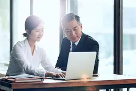 农村“私自盖房”须立马拆掉，老农反问一句，专家没话说了！图片