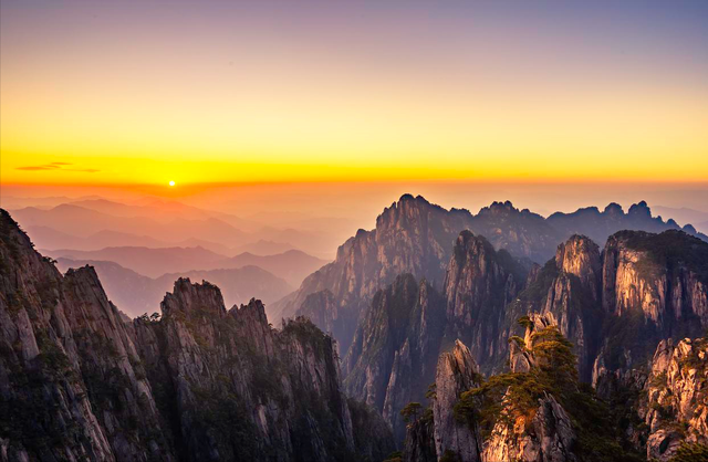 黄山也是名山，可为啥没挤进五岳之中呢？想进五岳榜有多难？