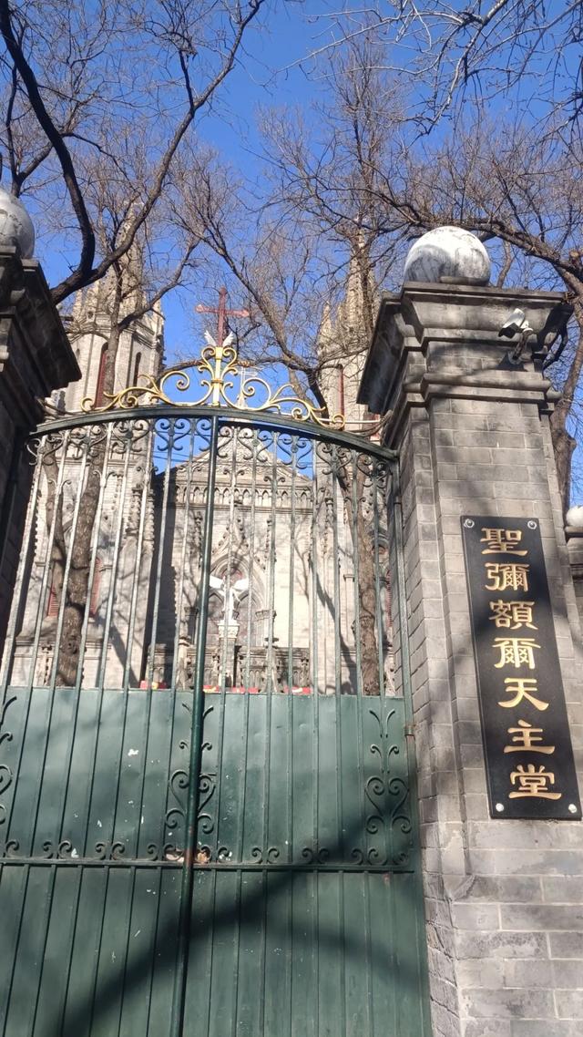 在祖国的心脏里穿越,带给我无限的惊喜与回忆