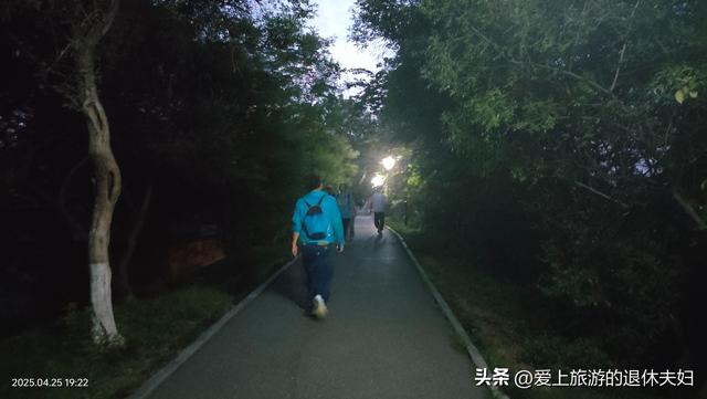 出游第8站-武汉：马不停蹄也转不完，看我俩都去了哪？在哪最悠闲