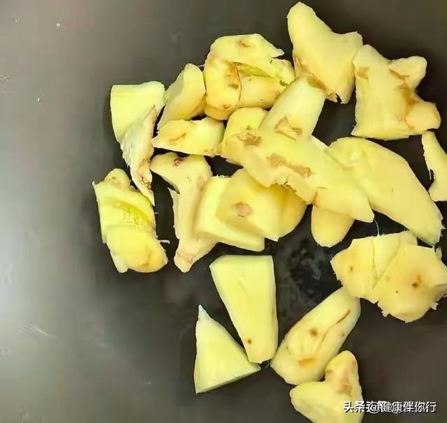 “十女九寒”，冬天建议女人：多吃3汤，驱寒强体，整个人都舒服