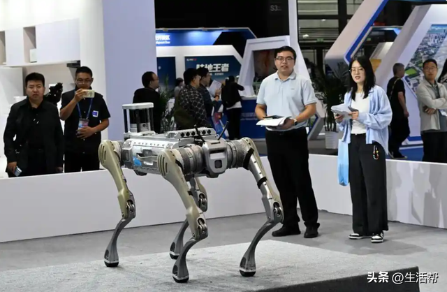 消费新势力 | 智联万物 AI赋未来” 2025中国国际消费电子博览会在青岛开幕