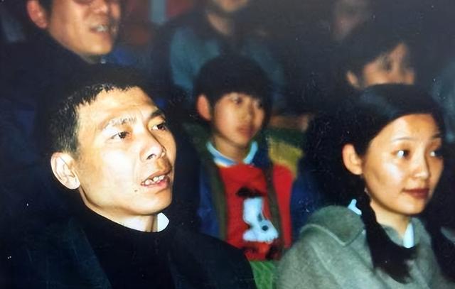 冯小刚：年轻时管不住下半身，如今让18岁的养女买了单，他后悔吗