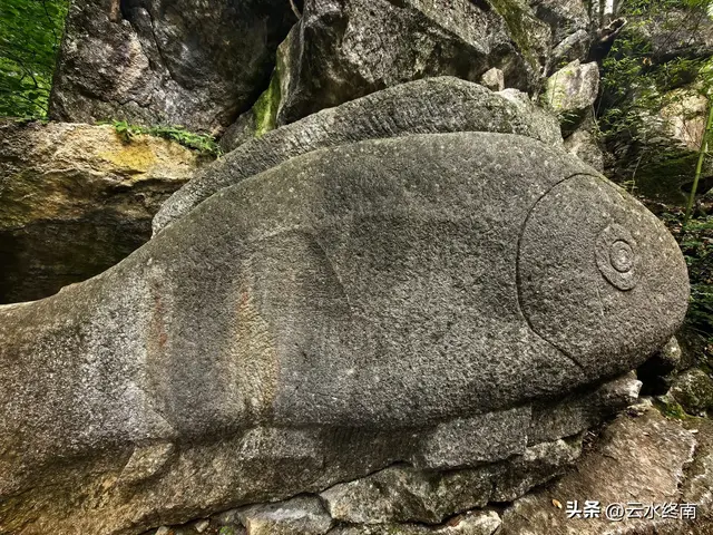 蜀道上的大人物，没有一个不来这里拜谒，但我是个看热闹打酱油的