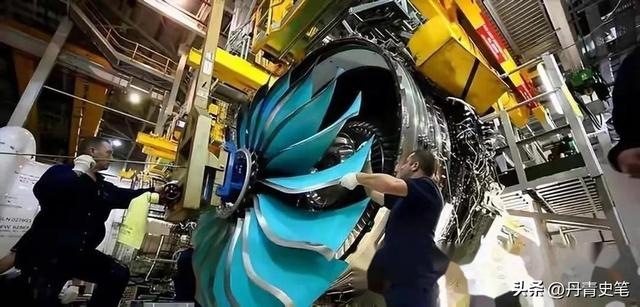 绝不向中国低头！宁愿裁员9000破产	，也不接受中国的帮助