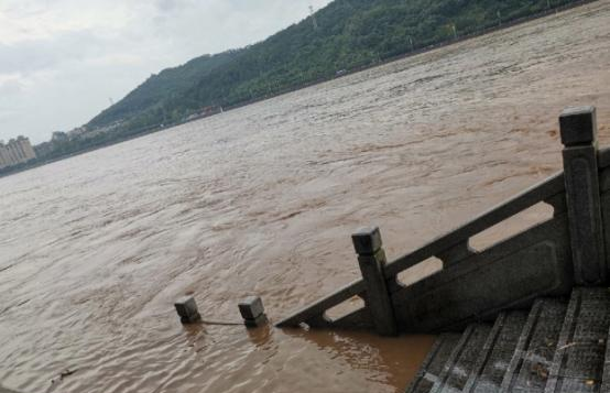 1959年，沈阳到北京的列车神秘失踪，找到后为何多出300多名乘客
