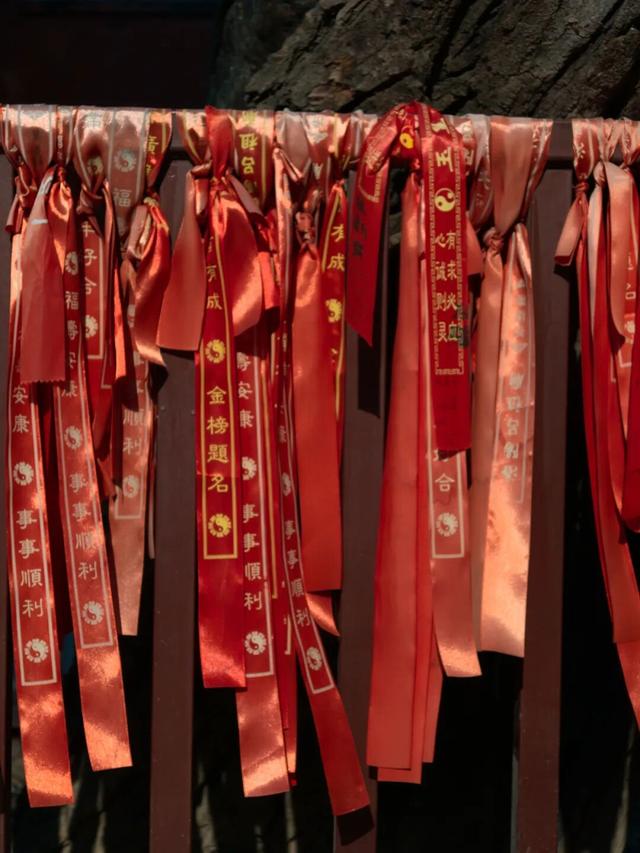 洛阳吕祖庙：女人拔掉别人的香，插上了自己的！最好的祈福是善良