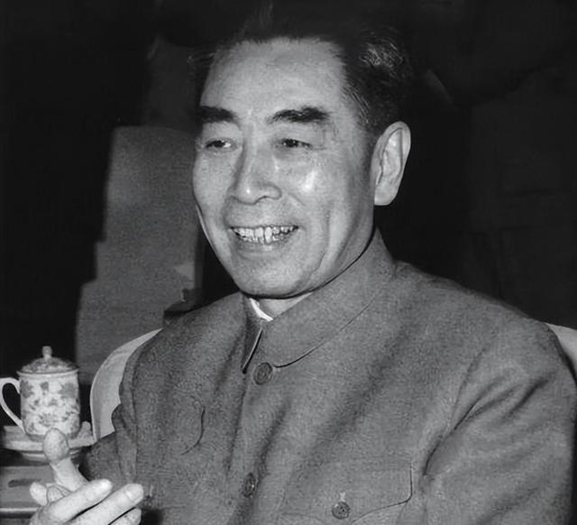 李鹏坦白和周恩来的真实关系：别人都说我是他的养子，这不正确