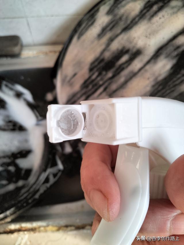 分享一下今天拿着刚网购回来的去污净在清洗电饼铛时所想所悟