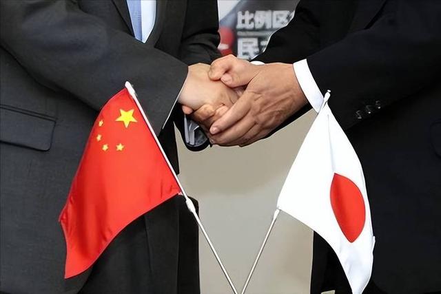 指令下到2400所学校！日本政府这次对中国干的事，彻彻底底过了火