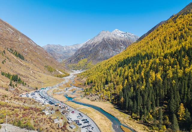 11月-12月，适合深秋自驾的8个地方，沿路都是好风景