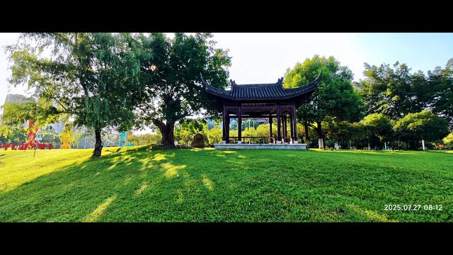 暑假走进寂静的校园(手机拍一)