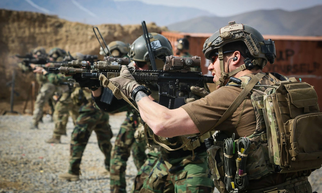 低空突防+火速逮捕，委内瑞拉“一触即溃”的真相是什么？