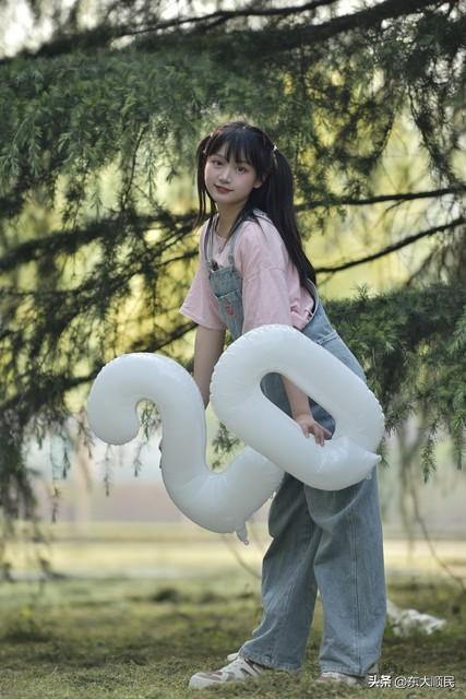 北京街头巷尾都挺爱聊的话题：大龄剩男剩女，到底谁以后日子更难