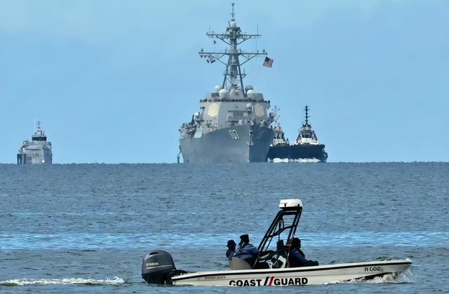 特朗普演都不演了！美军第2次突袭超级油轮，硬抢中国180万桶原油