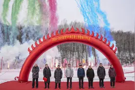 快来体验！这家紧邻G331沿边旅游大通道的长白山滑雪场开板啦图片