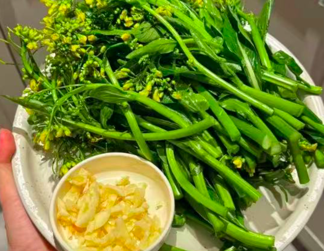 冬天，使劲吃这菜，一排毒、二润肺、三清肝、四强体质，别不懂吃