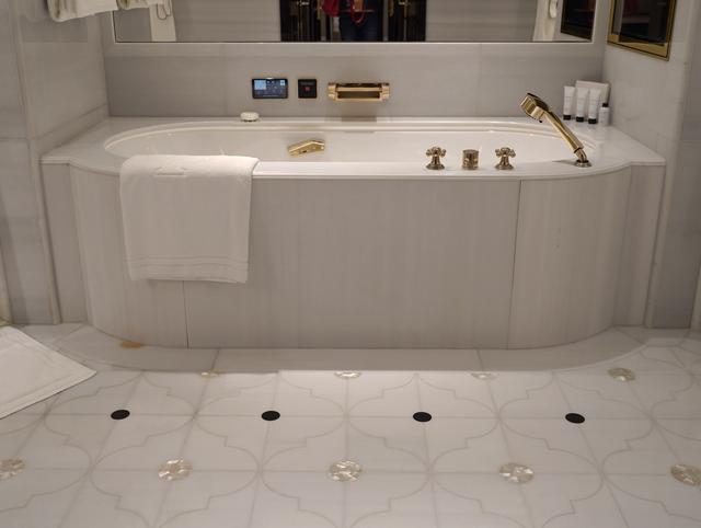 刚刚对中国免签的国度 这家酒店你一定要住！