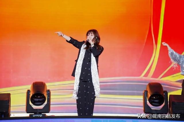 畅游宕昌•乐享康养丨 宕昌县首届娥嫚音乐季盛大开启，奏响文旅融合新乐章