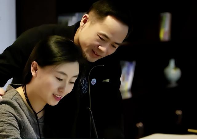 张陆二次飞天！他小时候帮父母卖鱼7年，妻子是他最坚强的后盾