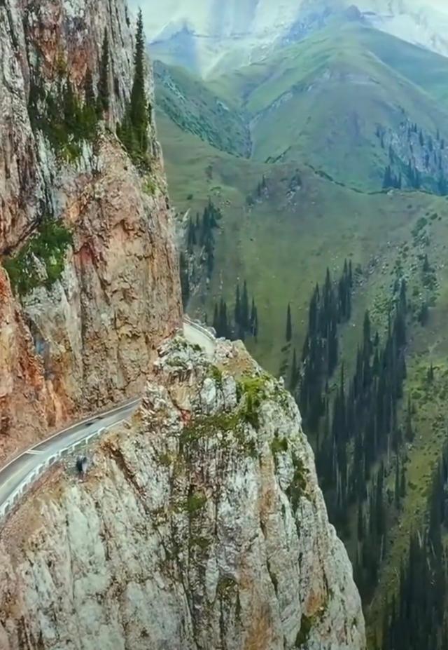 北疆行⑪——奇险的伊昭公路