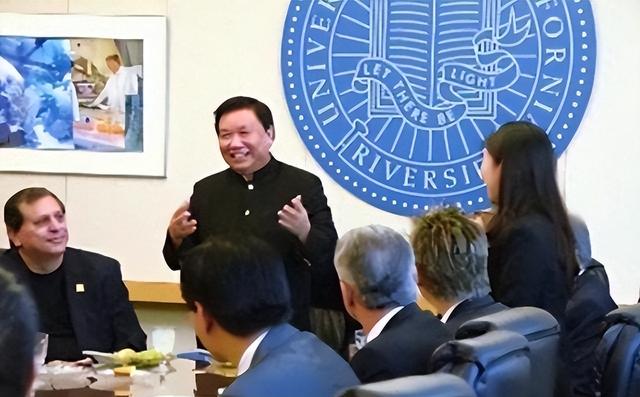 11年前，他捐给美国7千万并叫嚣“中国穷关我屁事”，如今已破产