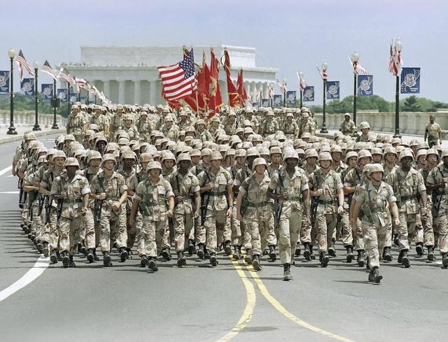 中国九三大阅兵在即，特朗普突然宣布，美国要再重新来一场阅兵