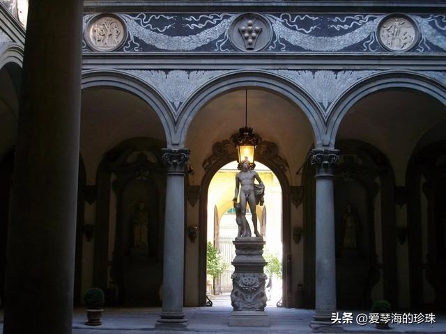 美第奇 - 里卡迪宫参观指南：解锁佛罗伦萨不为人知的文艺复兴传奇