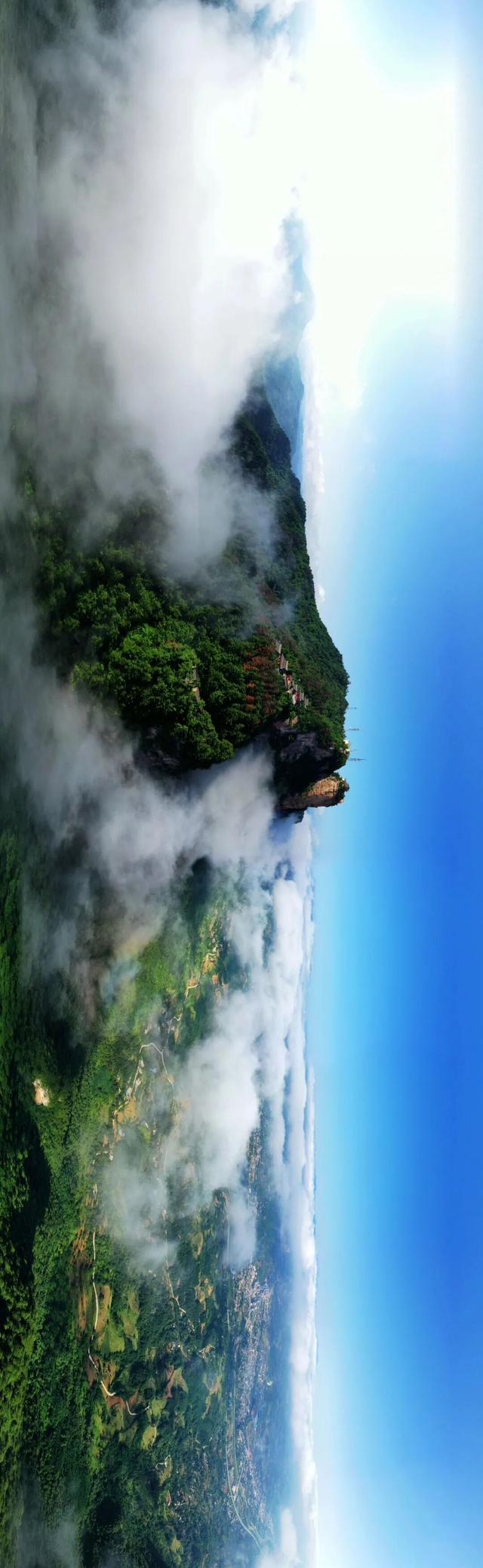 秋染鸡峰山