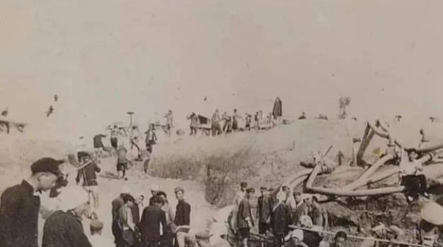 1958年，北京修水库时发现永琪墓穴	，挖开后，百年前的传言被证实