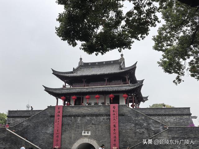 国庆假期中，陪父母登仪征鼓楼