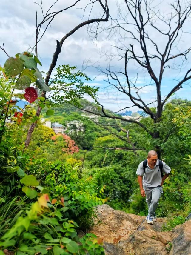 桂林：登峰尽赏满城秋！