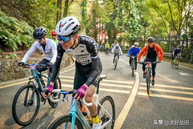 OMG！这才是粤B骑行人的新level啊！