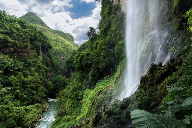 风景媲美桂林，气候不输昆明，这座西南小城才是度假天花板
