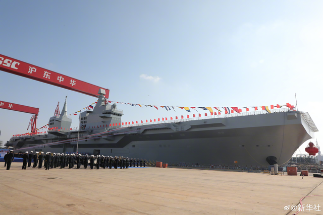 国产新一代舰载战斗教练机要来了吗