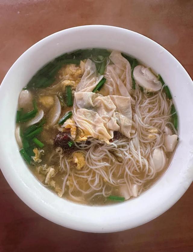 去了一趟嵊州，发现嵊州美食真的与众不同，满眼都是烟火气