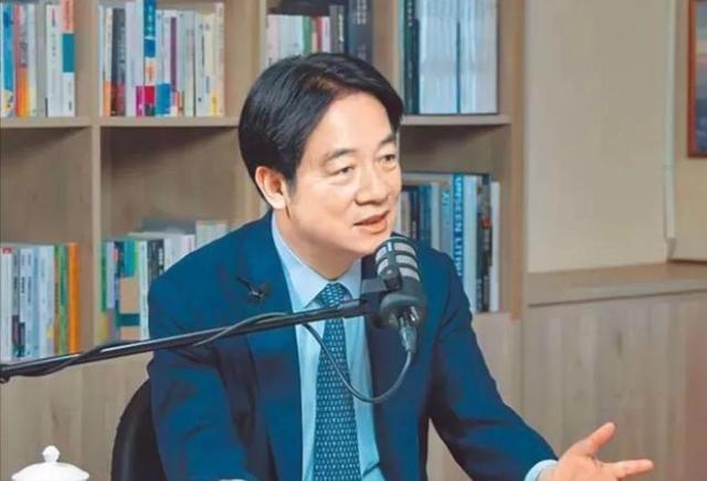 洪秀柱抵达北京，在落地的那一刻，做出郑重表态，民进党气急败坏