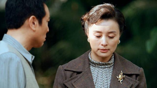 《沉默的荣耀》官太太牌局泄密？聂曦到死，也不知道黎晴真面目