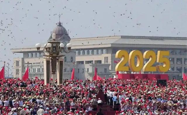 噩耗：14亿人的守护神走了！他瞒过全世界、为中国玩命60年！