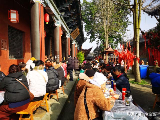 走进自贡天池寺腊八节，感受传统年味与文化传承!