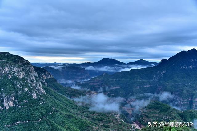 太行山平顺县的天路