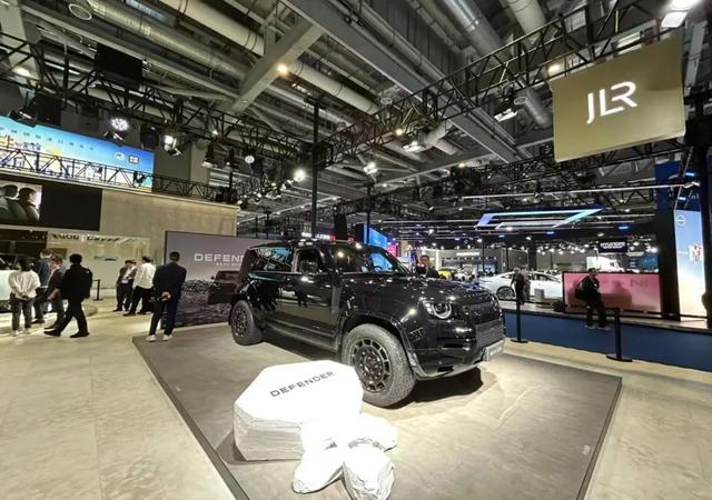 跨国车企齐聚进博会：从“参展”到“扎根”