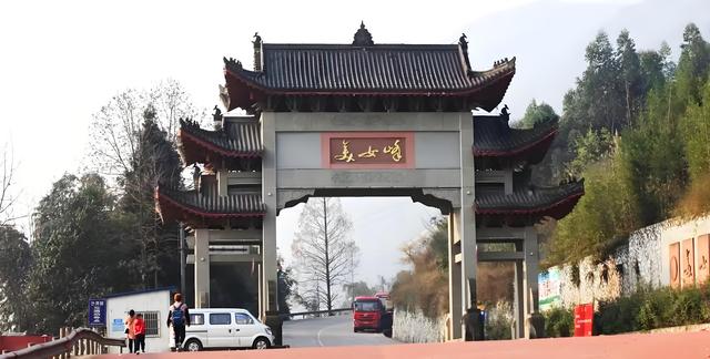 踏迹寻音：溯历史 赏美景 去过N次乐山，还是不过瘾