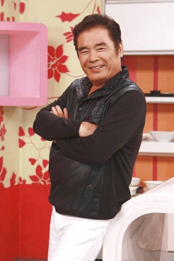 他和6个老婆共处一室，每人每月7万零花钱，71岁又娶小20岁妻子