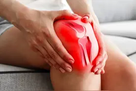 膝盖疼痛，三分治七分养，做好这几点不复发，医生在线科普图片