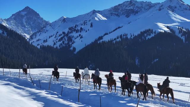新疆旅游年卡 “你来玩我买单” 活动首站落地巩留