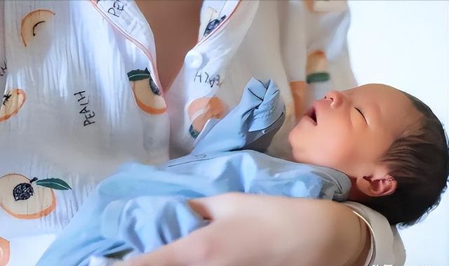 全国出生人口断崖：21年1062万人	，24年954万，25年令人意想不到